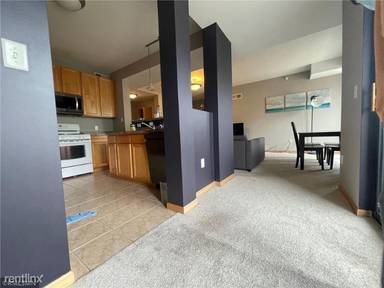 Main picture of 825 Berry St