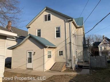 Main picture of 405 E Monroe St