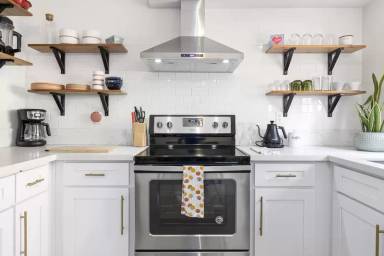 Main picture of 882 Victor Ave