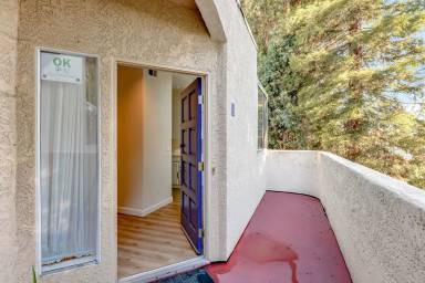 Main picture of 2585 Park Blvd