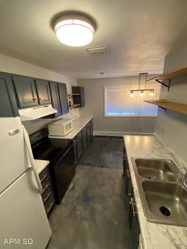 Main picture of 3552 S Gateway Blvd