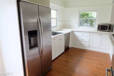 Main picture of 20 27th Ave