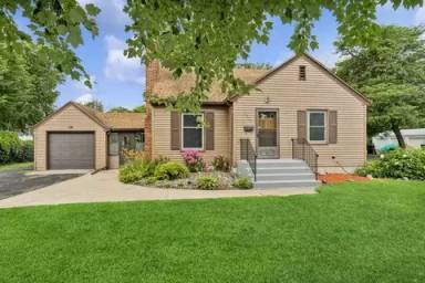 Main picture of 6300 Wentworth Ave