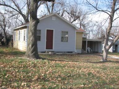 Main picture of 3219 N Howard Ave