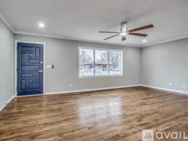 Main picture of 239 NE Avondale Ave