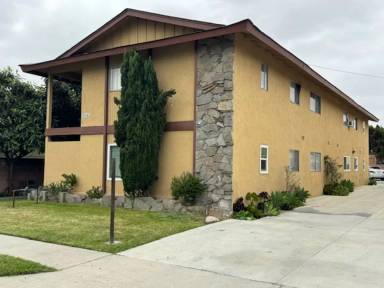 Main picture of 10426 Imperial Hwy