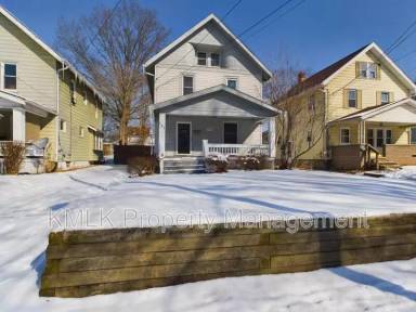 Main picture of 151 E Mapledale Ave