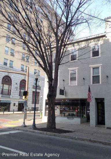 Main picture of 154 W 3rd St