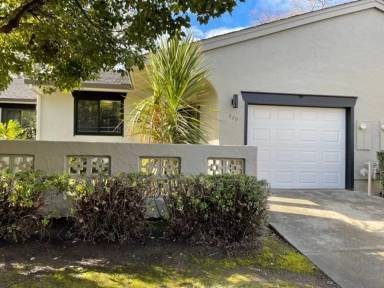 Main picture of 220 Vista Ct