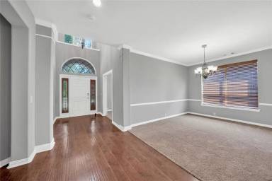Main picture of 8721 Fredrick Dr