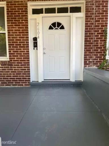 Main picture of 2610 Oswego Ave