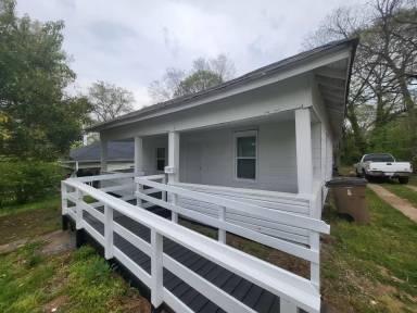 Main picture of 402 Wilson St