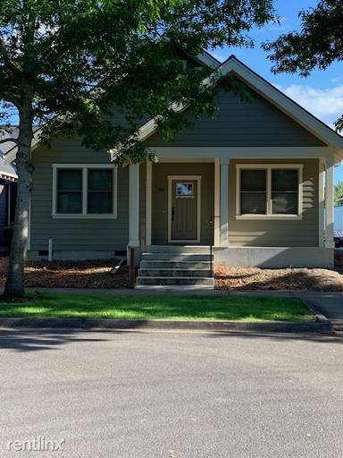 Main picture of 989 Gwinn St E