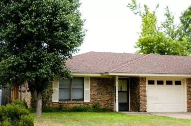Main picture of 215 Rosebud Dr