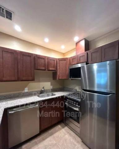 Main picture of 470 Sunshine Ln