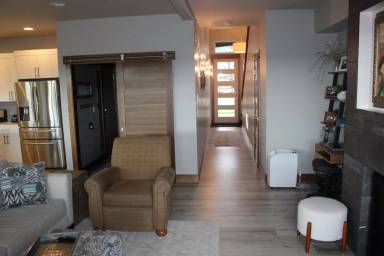 Main picture of 5454 Westmorland Dr