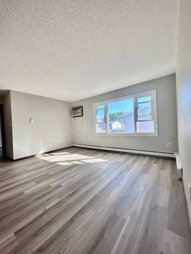 Main picture of Valley South 1014 5th St SE - 102
