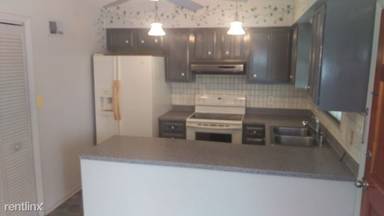 Main picture of 262 Medlock Rd