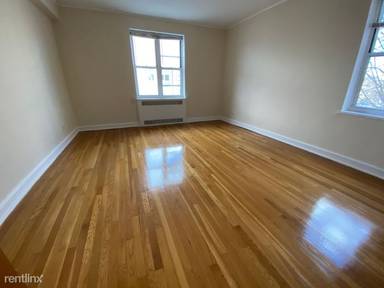 Main picture of 7001 113th St