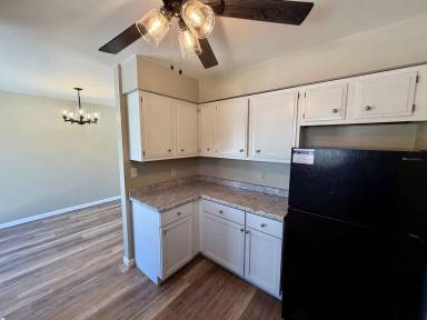 Main picture of 1427 Elizabeth St