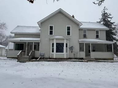 Main picture of 107 Sager Rd