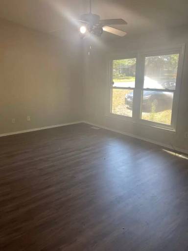 Main picture of 1678 Tryon Dr