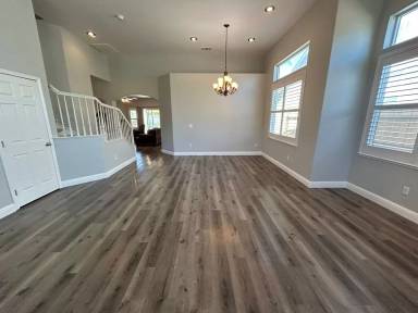 Main picture of 3052 Red Oak Ct