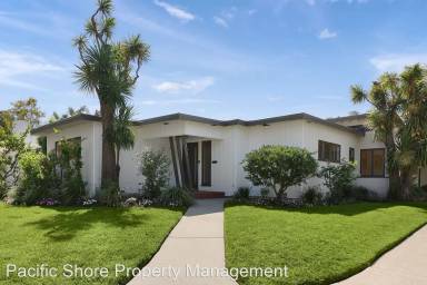 Main picture of 303 S Gretna Green Way