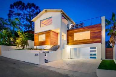 Main picture of 2641 Curlew St