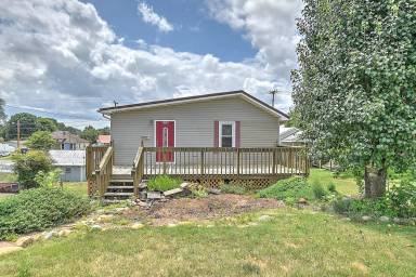 Main picture of 1016 Walnut Ave