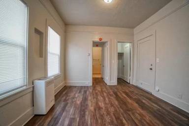 Main picture of 117 John St