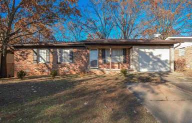 Main picture of 413 Tonawanda Trl
