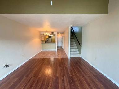 Main picture of 1666 SW 16th St
