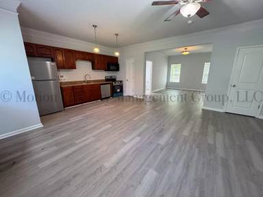 Main picture of 6916 Northside Dr