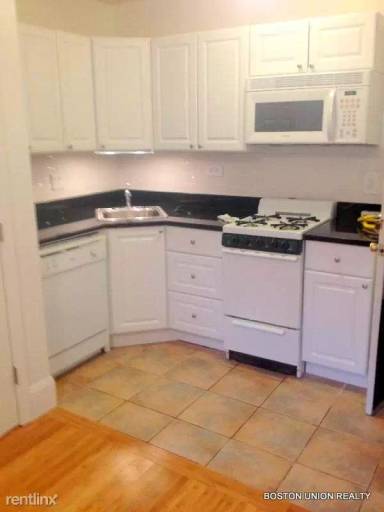 Main picture of 64 Hemenway St