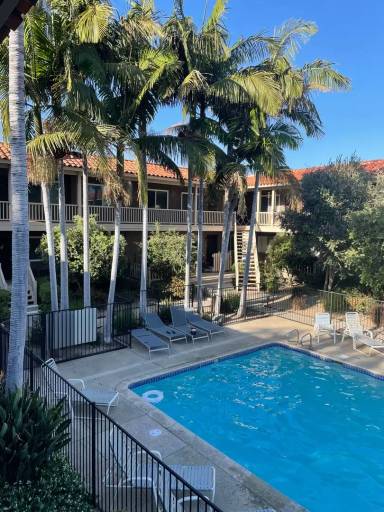 Main picture of 555 S La Veta Park Cir