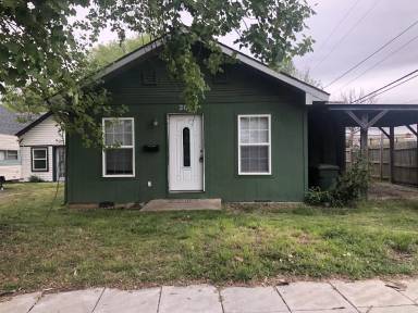 Main picture of 203 W Cedar St