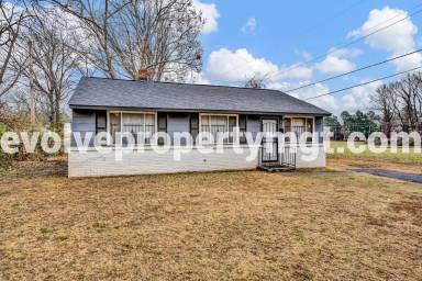 Main picture of 2322 Pendleton St