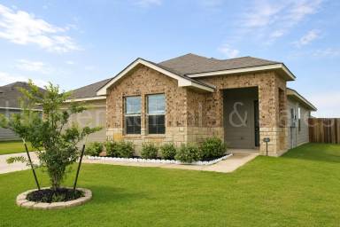 Main picture of 5106 Brody Dr