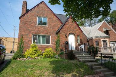 Main picture of 11 Mohawk Rd