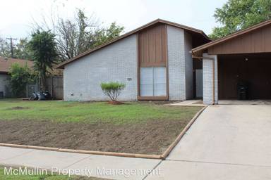 Main picture of 402A Skyline Ave