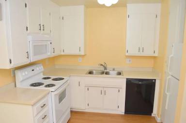 Main picture of 1152-1154 Magnolia Ave Apartments