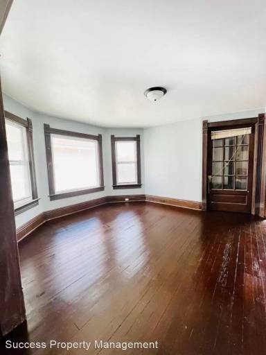 Main picture of 1314 60th St