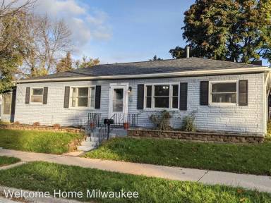 Main picture of 8400 W Concordia Ave