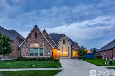 Main picture of 4704 Bonfire Way