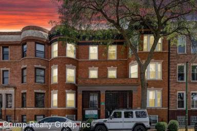 Main picture of 4953 S Calumet Ave