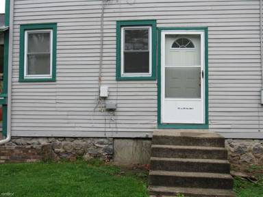 Main picture of 604 E Erie St