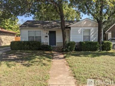 Main picture of 1001 S 49th St