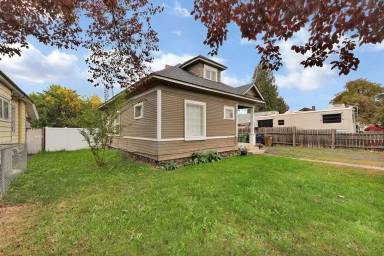 Main picture of 1517 W Nora Ave