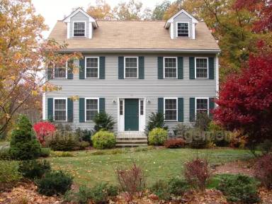 Main picture of 43 Juniper St
